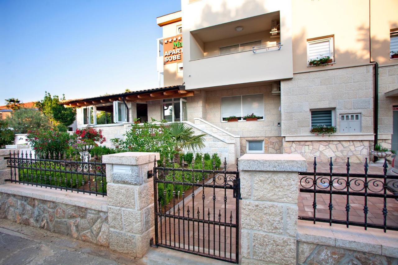 Apartments Maslina II Нивице Екстериор снимка