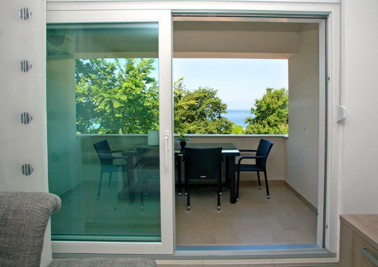 Apartments Maslina II Нивице Екстериор снимка
