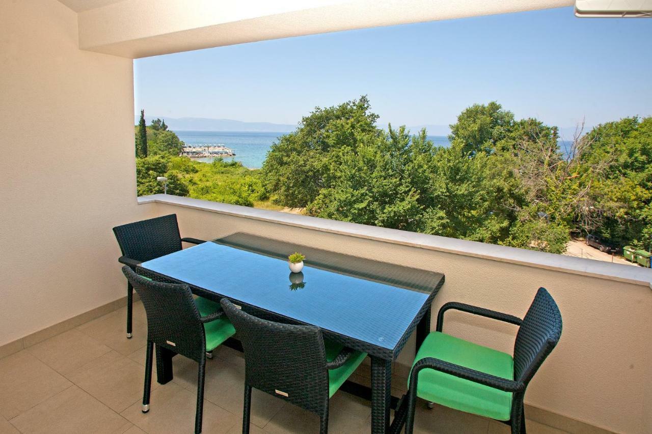 Apartments Maslina II Нивице Екстериор снимка